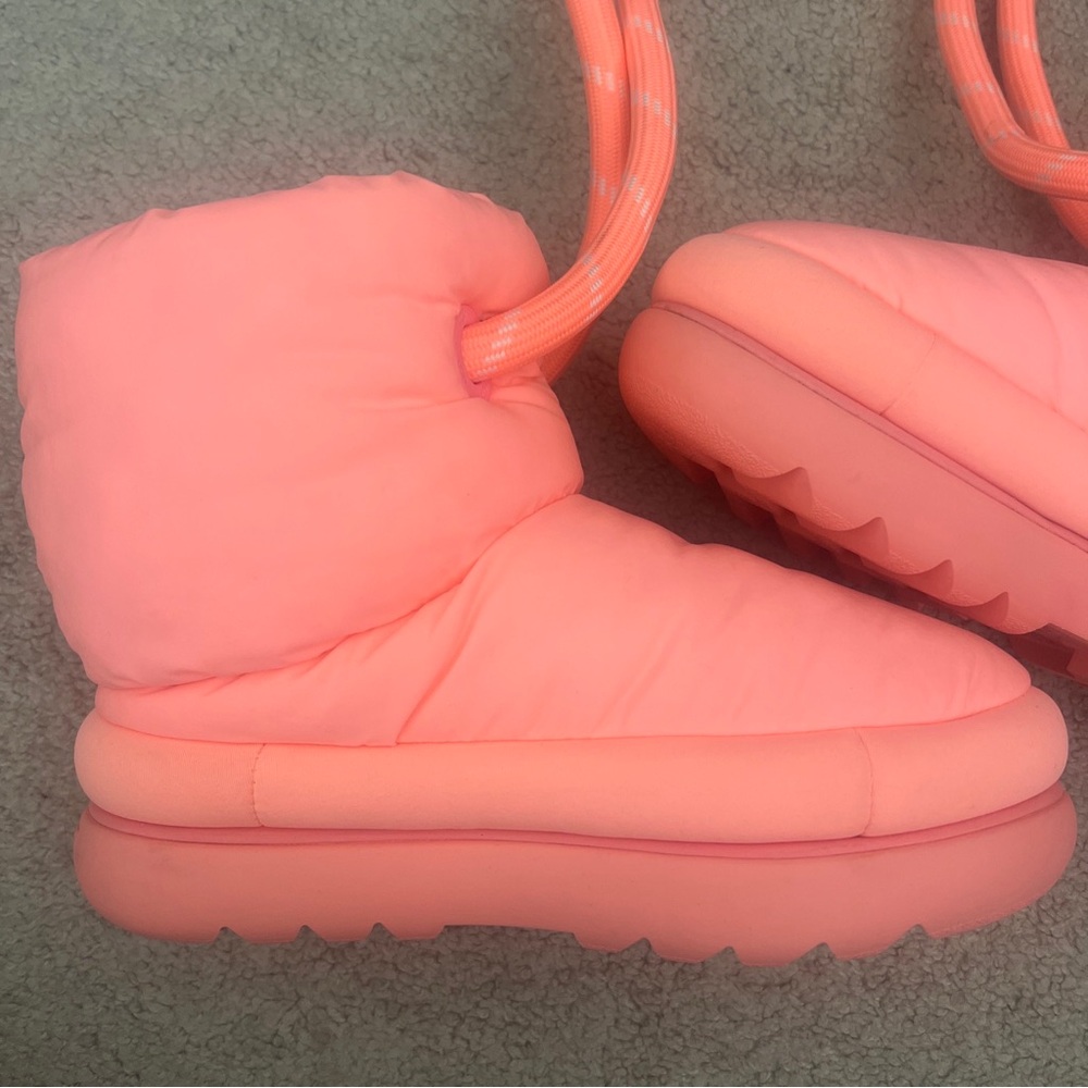 Rare UGG plush boots coral pink color size 7 USA